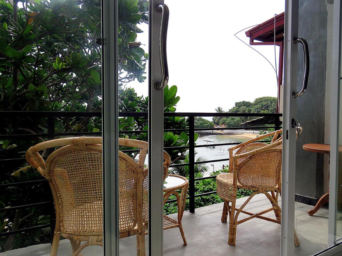 H&C Heaven Beach Hotel Unawatuna Exterior photo