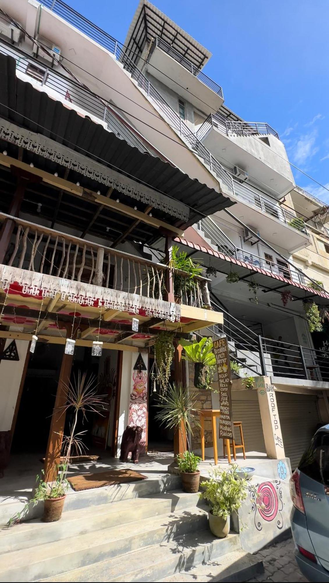 H&C Heaven Beach Hotel Unawatuna Exterior photo